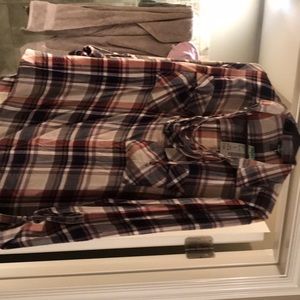 Long sleeve plaid shirt